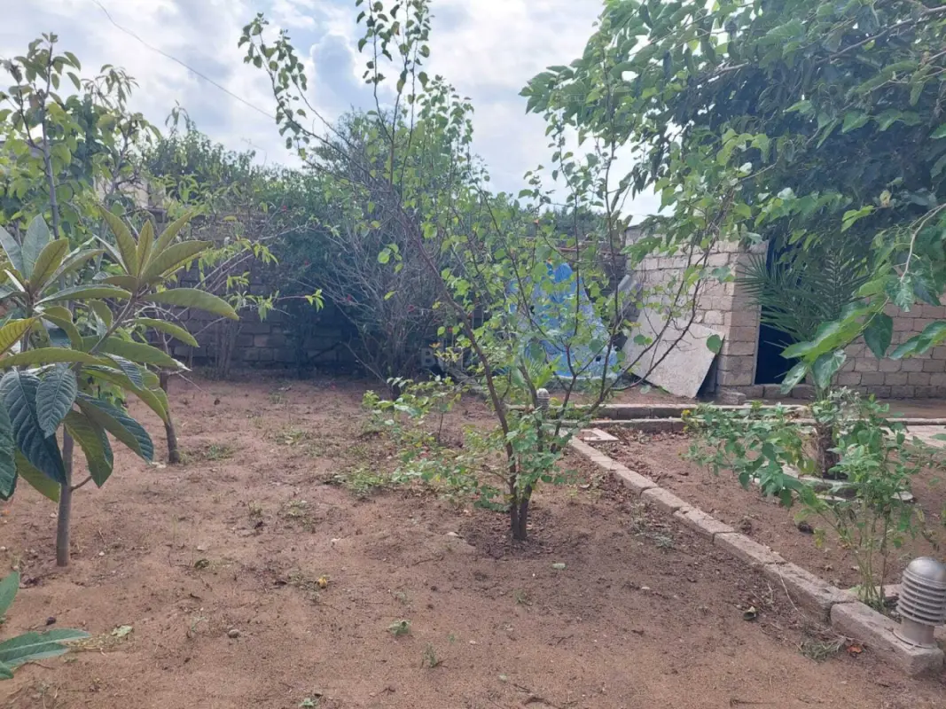 Satılır torpaq sahəsi 6 m²