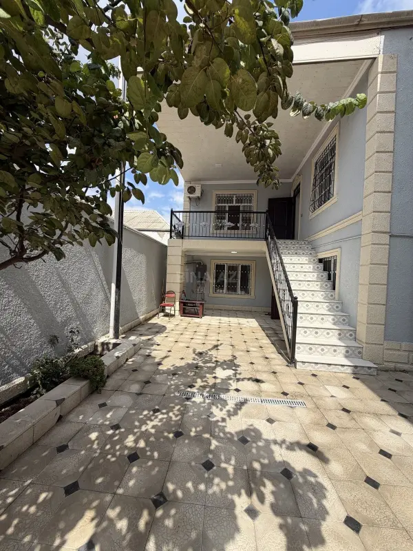 Satılır 6 otaqlı həyət evi 172 m²