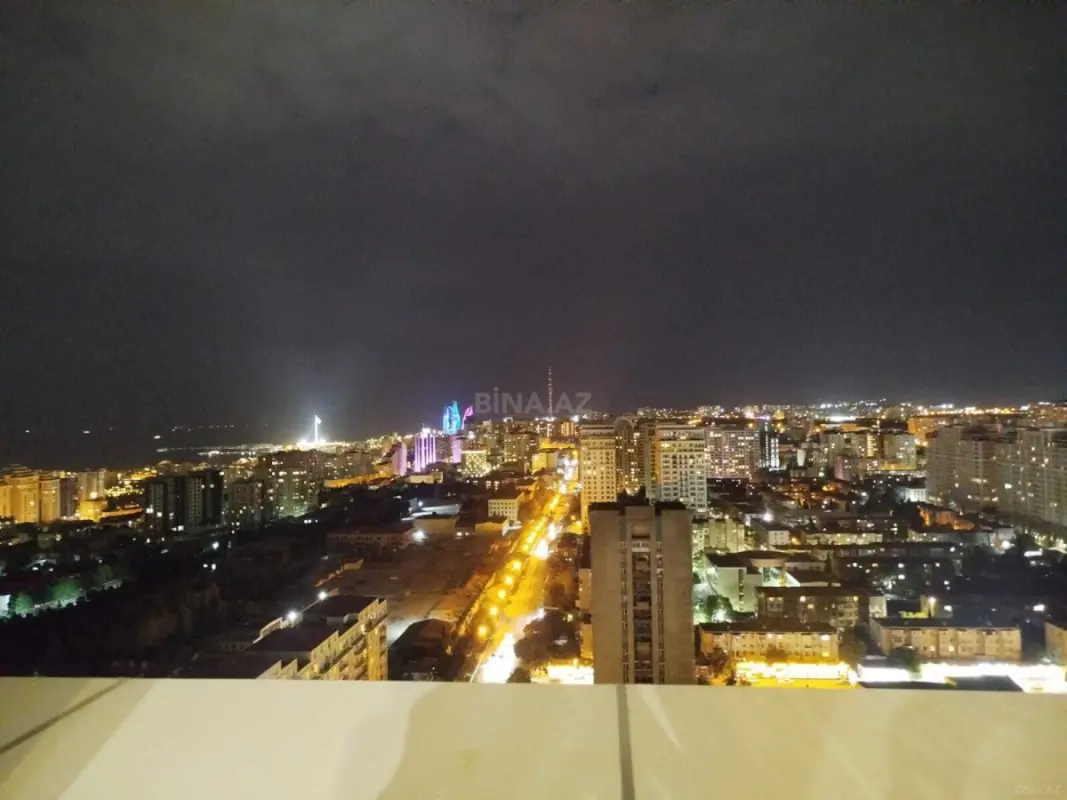 Kirayə verilir 3 otaqlı mənzil 150 m²