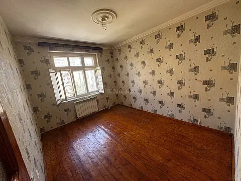 Satılır 2 otaqlı mənzil 65 m² — Bakı, Həzi Aslanov qəs. 2 otaq 65.00 m²