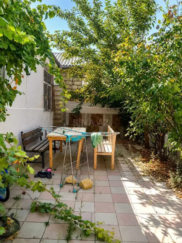 Satılır 4 otaqlı həyət evi 100 m²