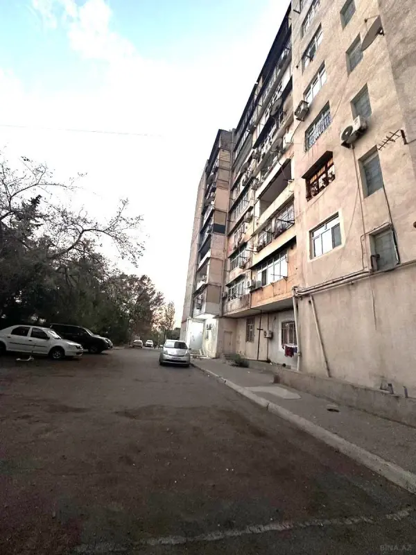 Satılır 4 otaqlı mənzil 104 m²