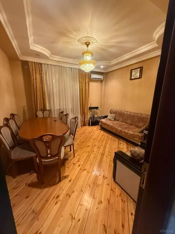 Kirayə verilir 2 otaqlı mənzil 63 m²
