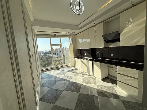 Satılır 3 otaqlı mənzil 130 m² — Bakı 3 otaq 130.00 m²