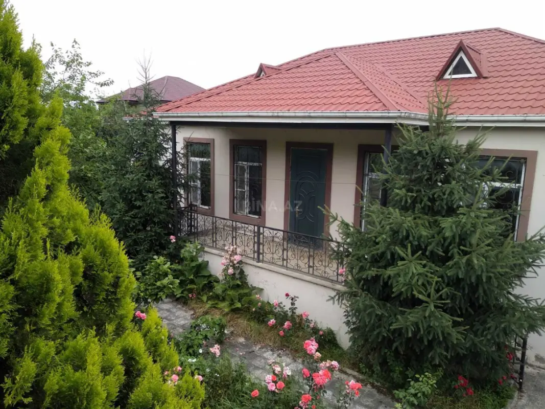 Satılır 5 otaqlı həyət evi 170 m²