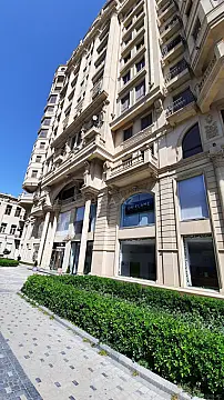 Satılır 3 otaqlı mənzil 180 m² — Bakı, Nizami 3 otaq 180.00 m²