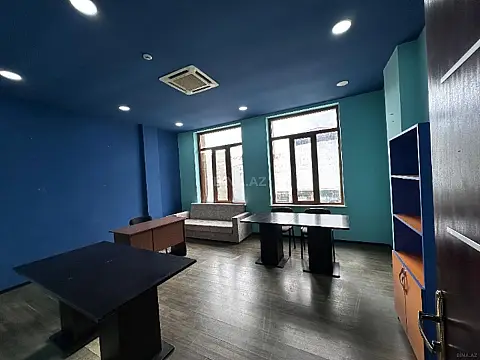 Kirayə verilir 1 otaqlı ofis 28 m² — Bakı, Nərimanov 1 otaq 28.00 m²