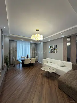Kirayə verilir 4 otaqlı mənzil 151 m² — Bakı 4 otaq 151.00 m²