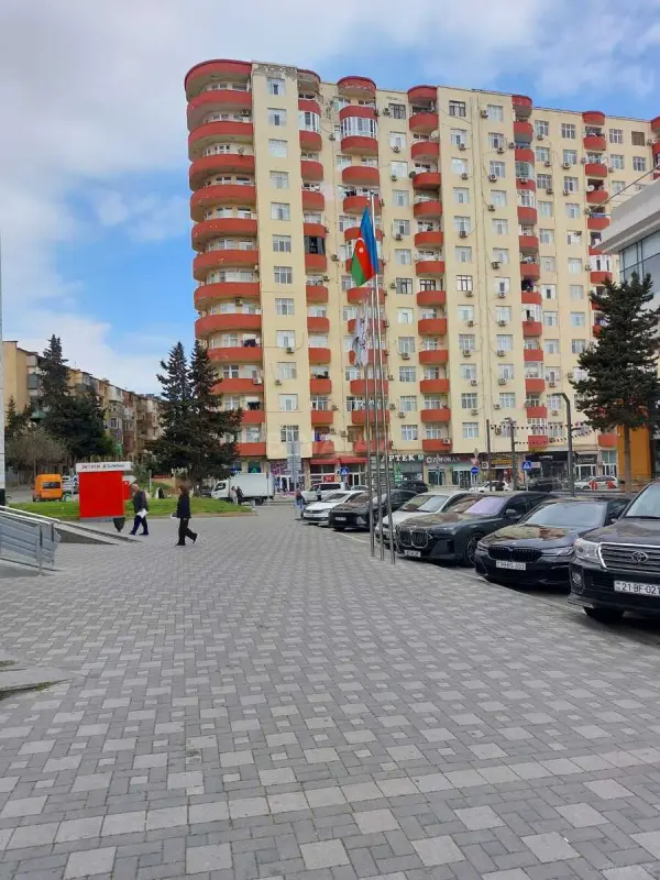 Satılır 3 otaqlı mənzil 80 m²