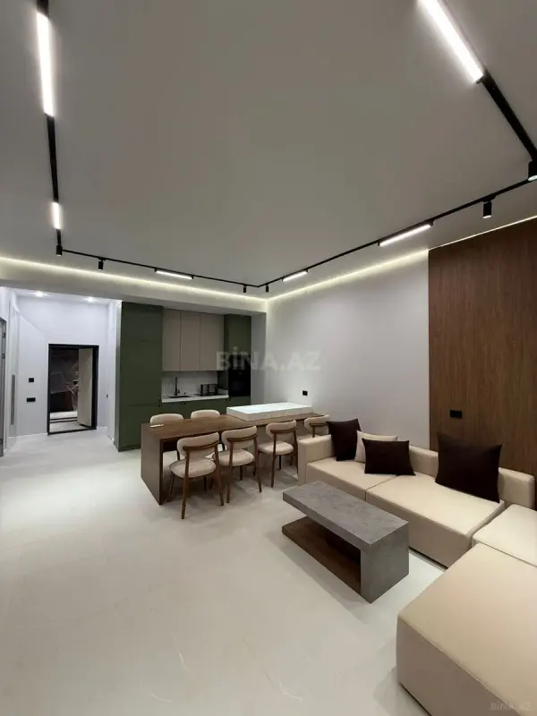 Satılır 3 otaqlı mənzil 128 m²