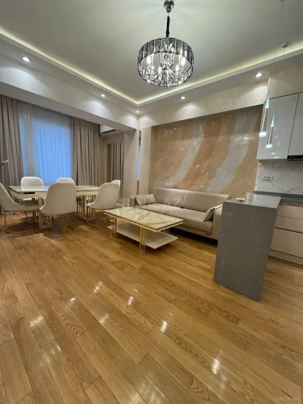 Kirayə verilir 3 otaqlı mənzil 105 m²