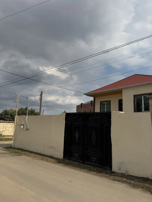 Satılır 3 otaqlı həyət evi 79 m²