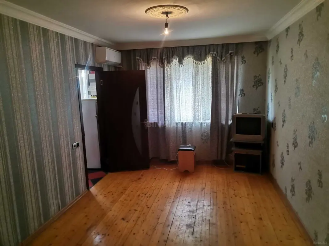 Satılır 1 otaqlı mənzil 35 m²