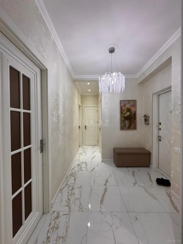 Satılır 3 otaqlı mənzil 117 m²