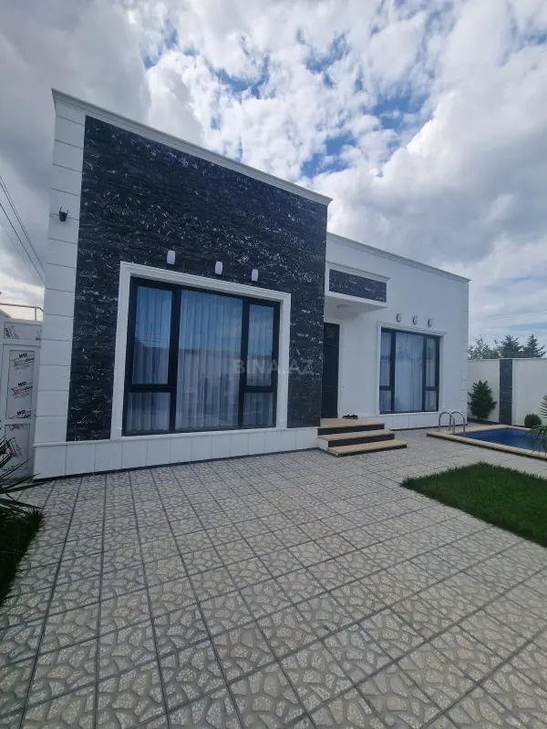 Satılır 4 otaqlı həyət evi 132 m²