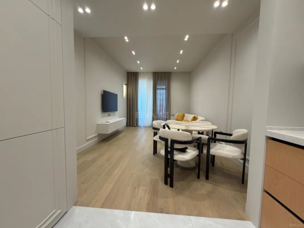 Kirayə verilir 2 otaqlı mənzil 63 m²