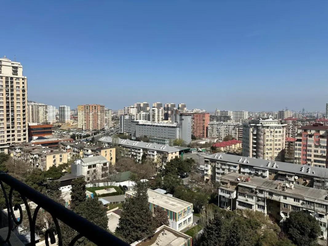 Satılır 2 otaqlı mənzil 74 m²