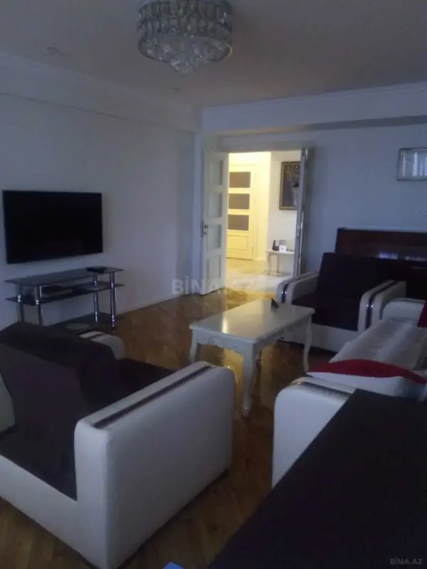 Kirayə verilir 3 otaqlı mənzil 90 m²