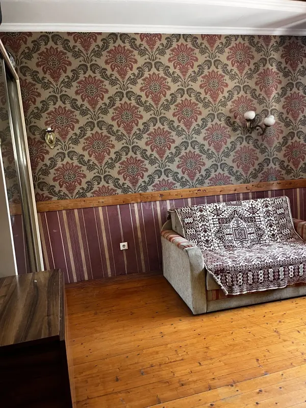 Kirayə verilir 2 otaqlı həyət evi 55 m²
