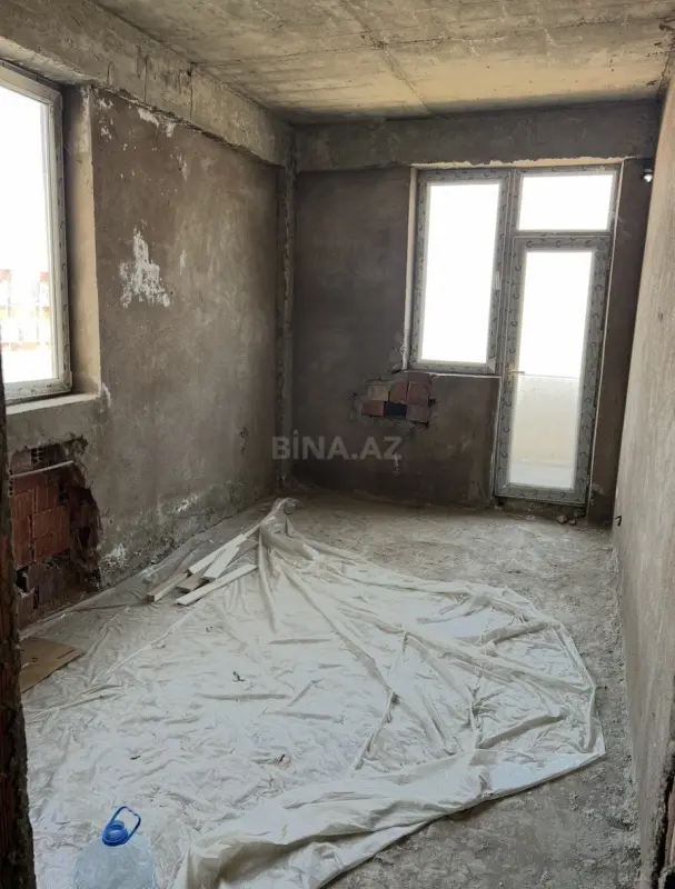 Satılır 2 otaqlı mənzil 80 m²