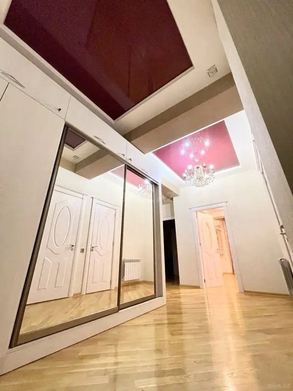 Kirayə verilir 2 otaqlı mənzil 85 m²