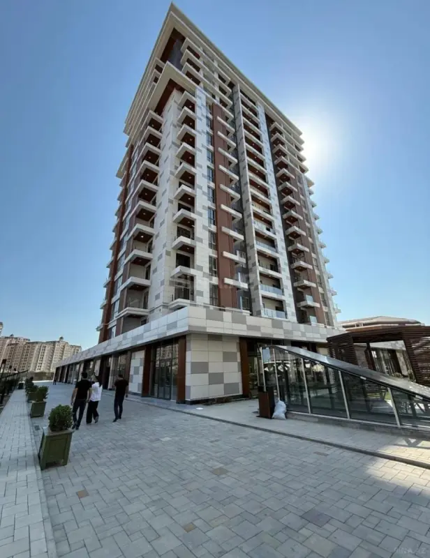 Satılır 3 otaqlı mənzil 98.9 m²