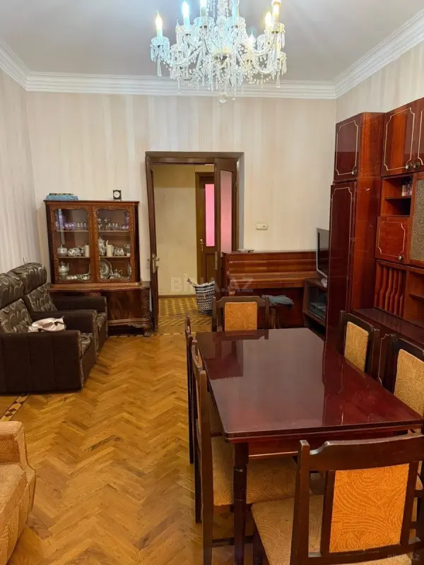 Satılır 4 otaqlı mənzil 91.9 m²