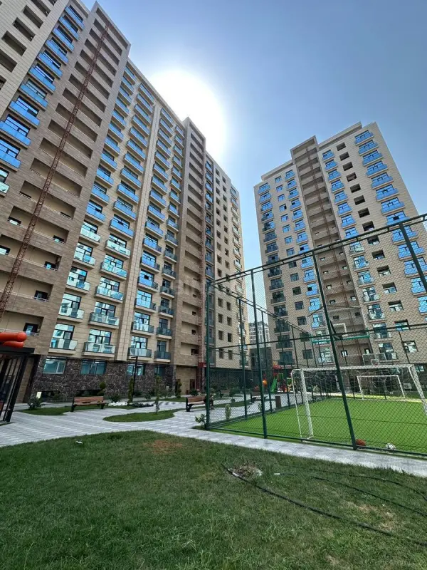 Satılır 2 otaqlı mənzil 90 m²