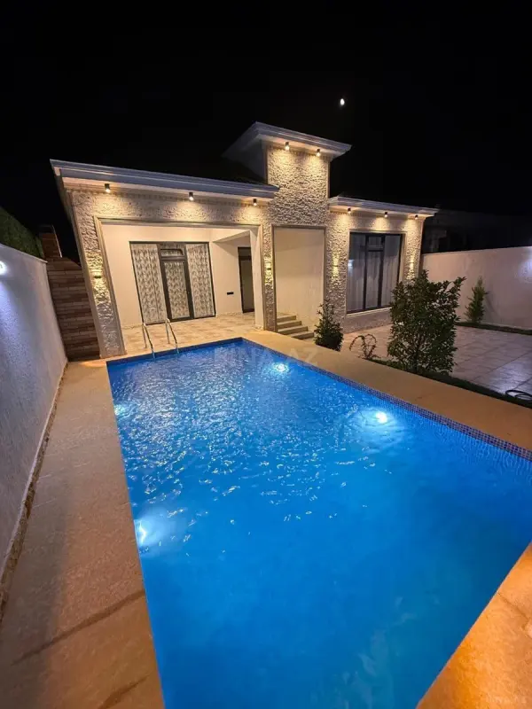 Satılır 4 otaqlı həyət evi 135 m²