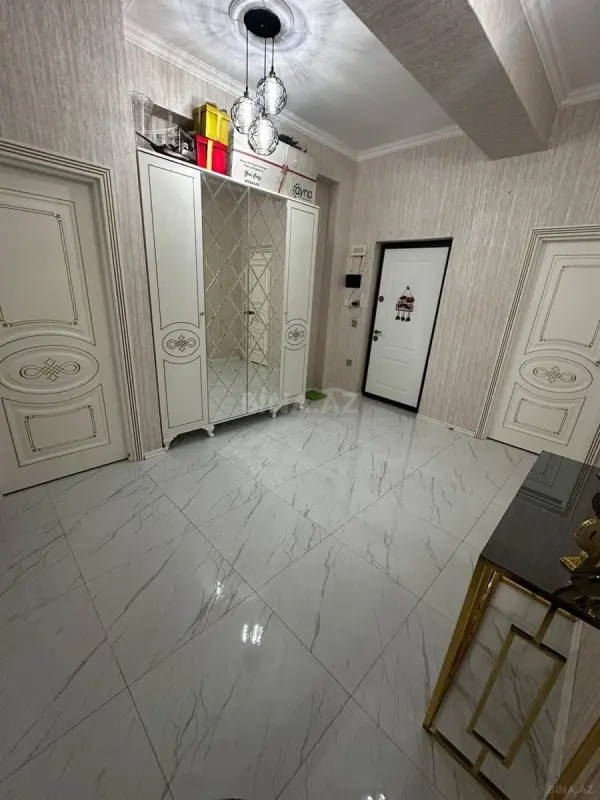 Kirayə verilir 3 otaqlı mənzil 100 m²