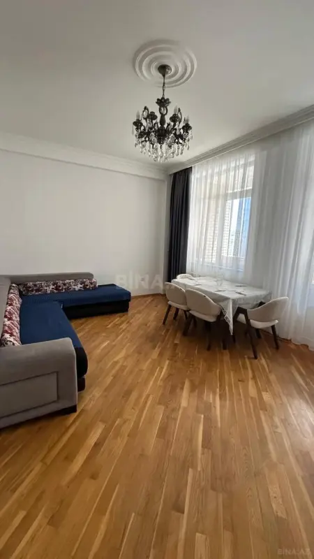 Kirayə verilir 3 otaqlı mənzil 110 m²