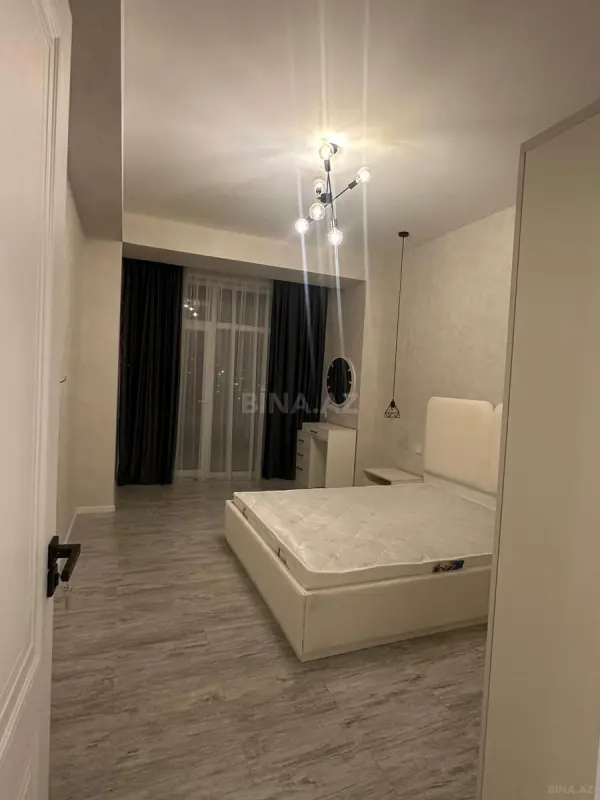 Kirayə verilir 3 otaqlı mənzil 120 m²