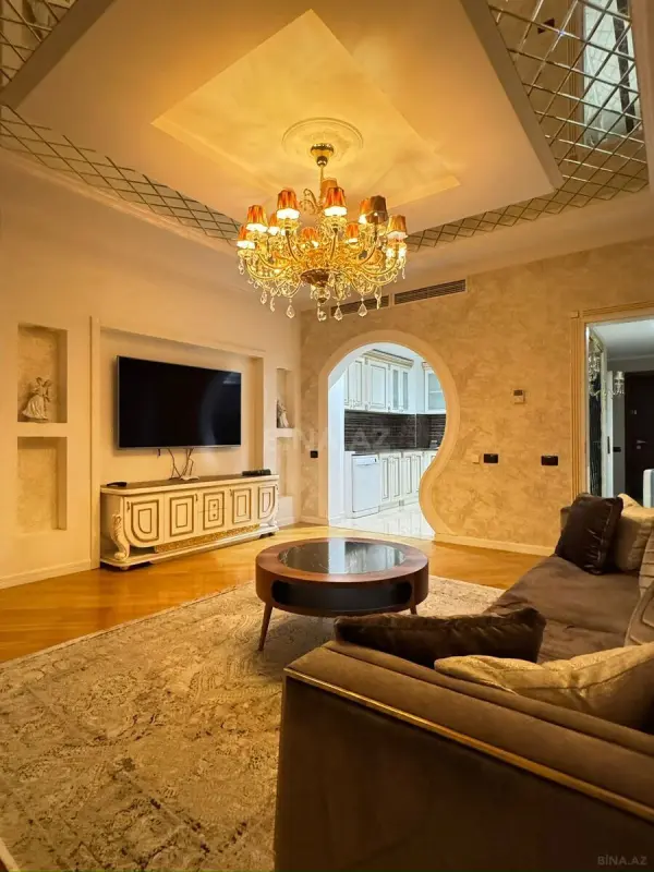 Kirayə verilir 3 otaqlı mənzil 160 m²