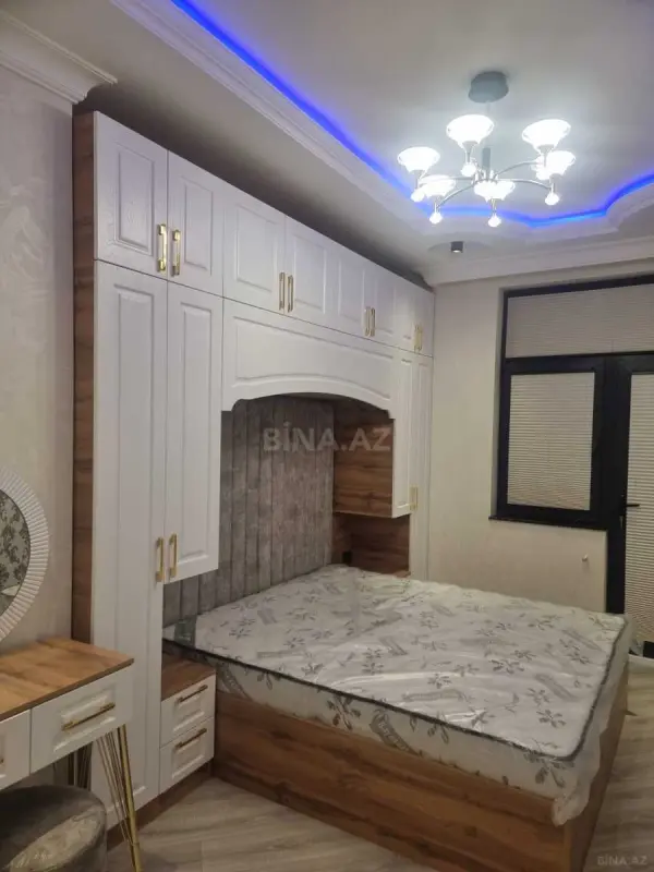 Kirayə verilir 2 otaqlı mənzil 66 m²