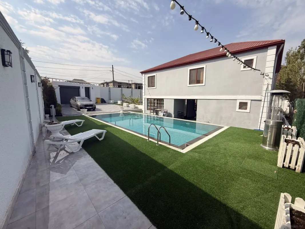 Satılır 6 otaqlı həyət evi 300 m²