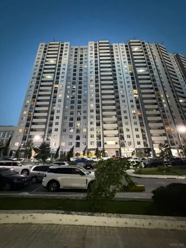 Satılır 4 otaqlı mənzil 155 m²