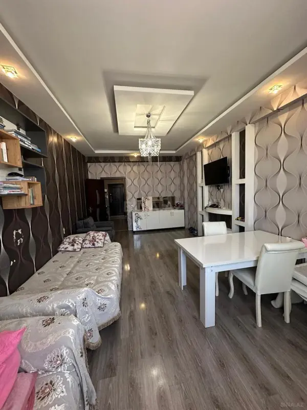 Satılır 2 otaqlı mənzil 96 m²