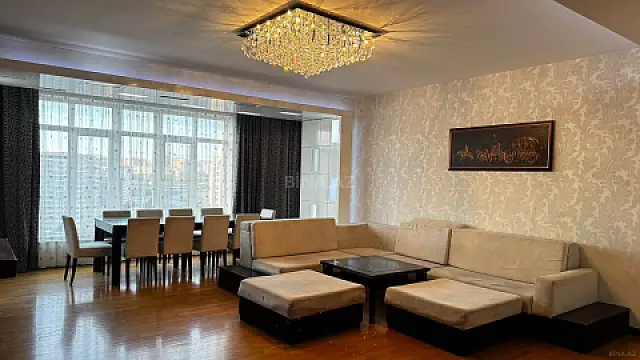 Kirayə verilir 4 otaqlı mənzil 180 m² — Bakı, Xətai 4 otaq 180.00 m²