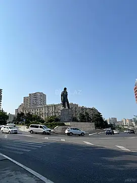 Satılır 3 otaqlı mənzil 150 m² — Bakı 3 otaq 150.00 m²