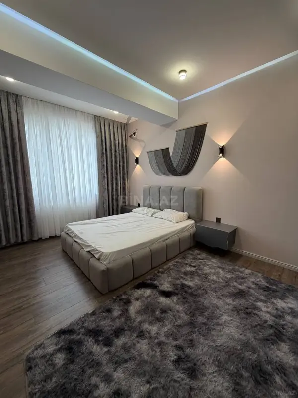 Kirayə verilir 2 otaqlı mənzil 70 m²