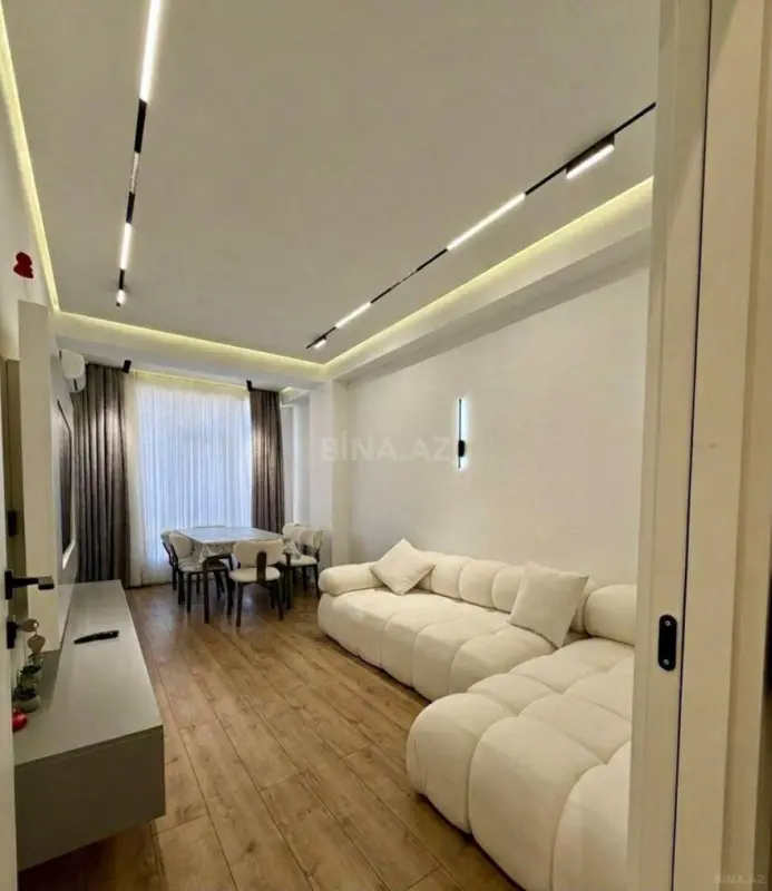 Kirayə verilir 2 otaqlı mənzil 65 m²