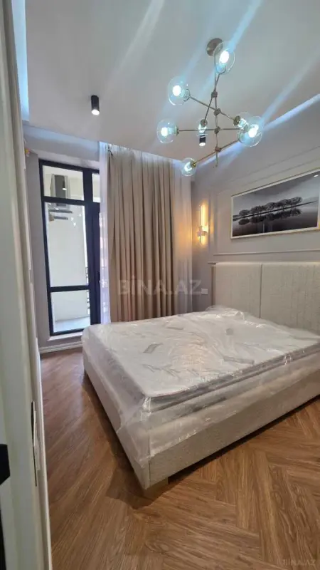 Kirayə verilir 2 otaqlı mənzil 77 m²