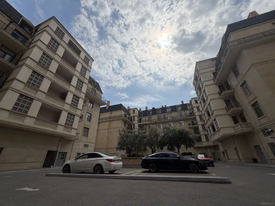Satılır 2 otaqlı mənzil 57 m²