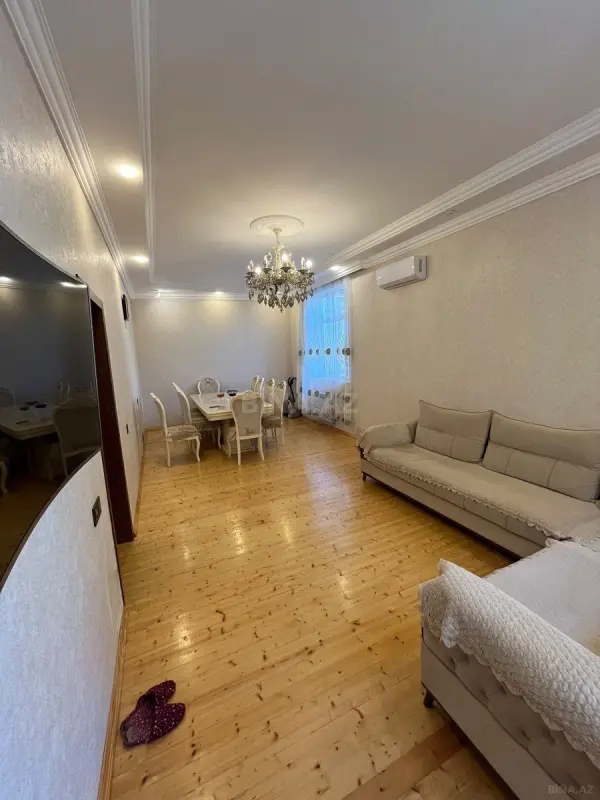 Satılır 5 otaqlı mənzil 116 m²