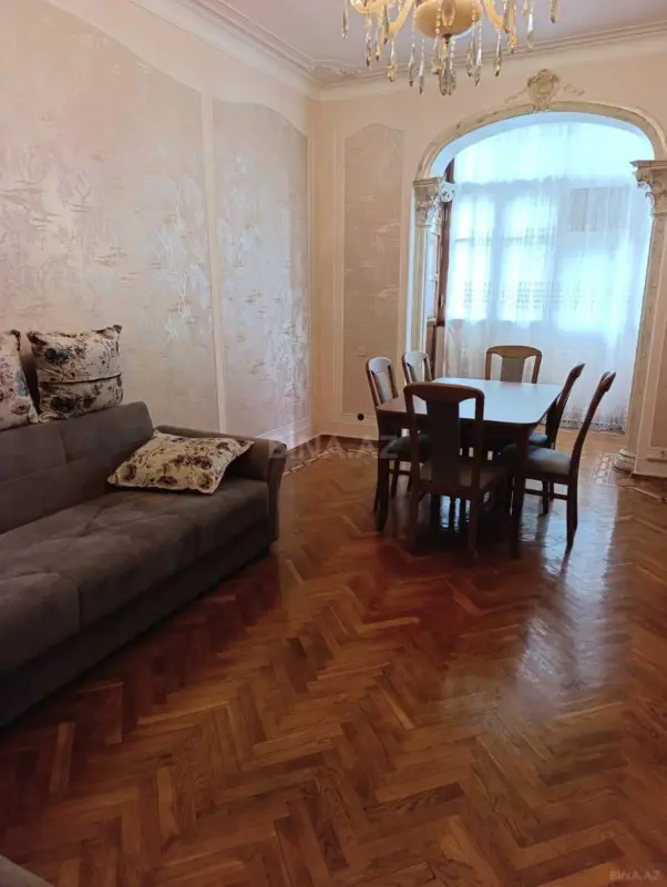 Kirayə verilir 3 otaqlı mənzil 100 m²