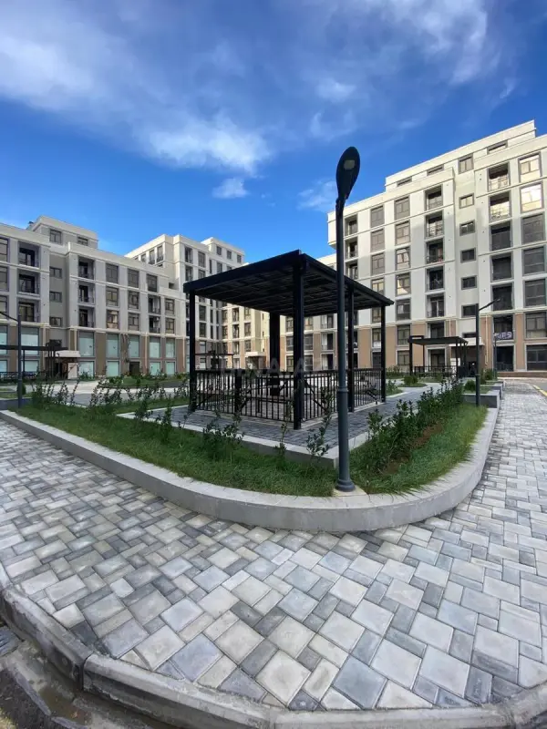 Satılır 3 otaqlı mənzil 159 m²