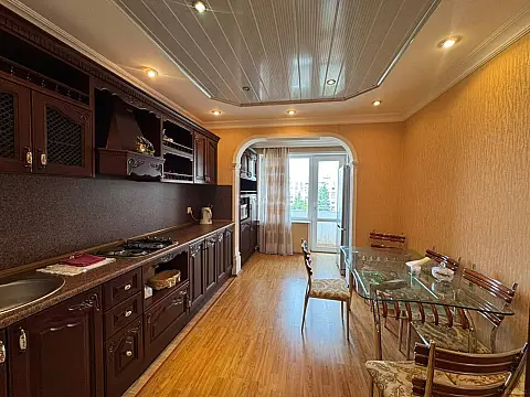 Satılır 5 otaqlı mənzil 120 m² — Bakı, Əhmədli 5 otaq 120.00 m²