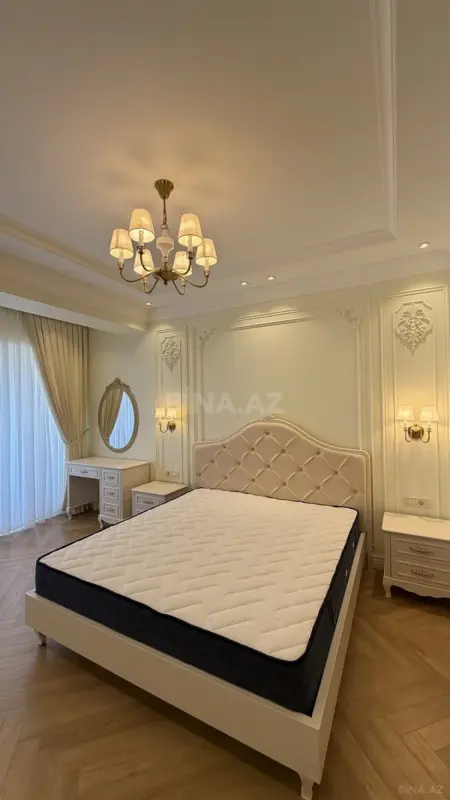 Satılır 3 otaqlı mənzil 128 m²