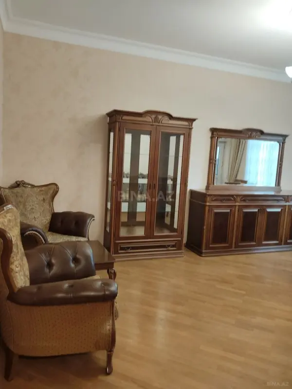 Kirayə verilir 3 otaqlı mənzil 90 m²
