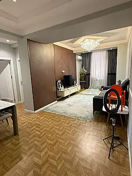 Satılır 3 otaqlı mənzil 130 m² — Bakı, İnşaatçılar 3 otaq 130.00 m²